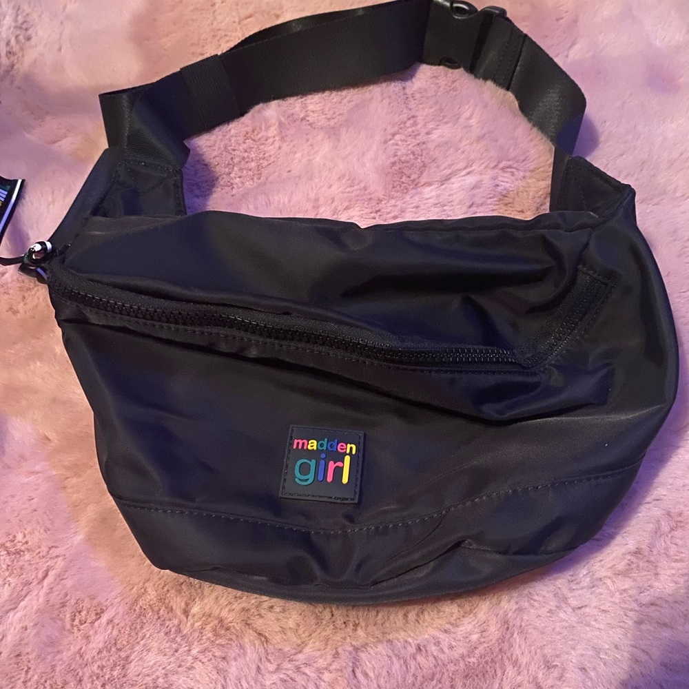 Madden girl pack. Black. No tags. Never used.